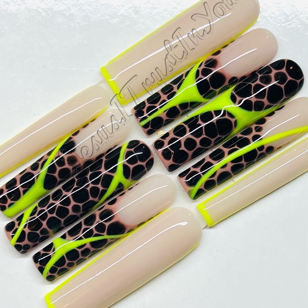 Stylish Neon Green and Black Press-On Nails